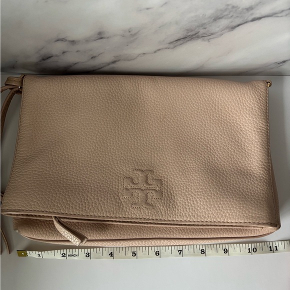 Tory Burch Pebbled Leather Fold-Over Crossbody Clutch Bag in Light Blush Pink - Picture 12 of 14